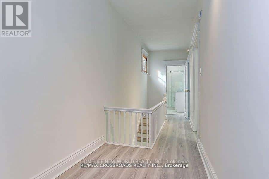 72 ELLSWORTH AVENUE — Toronto (Wychwood), Ontario - Photo 4 of 16