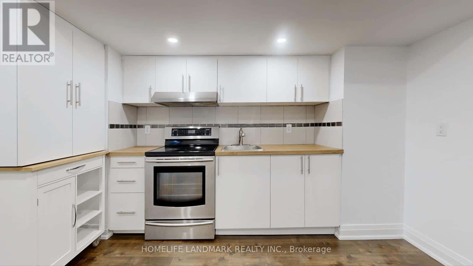 1661 Mount Albert Road Unit 2