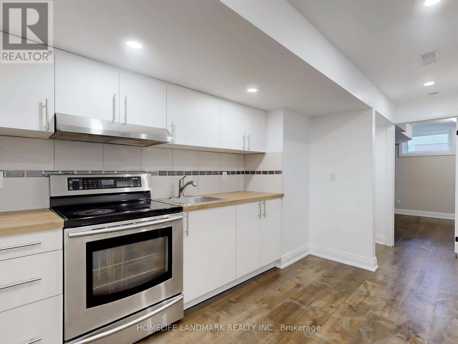 UNIT 2 - 1661 MOUNT ALBERT ROAD — East Gwillimbury (Sharon), Ontario - Photo 4 of 12