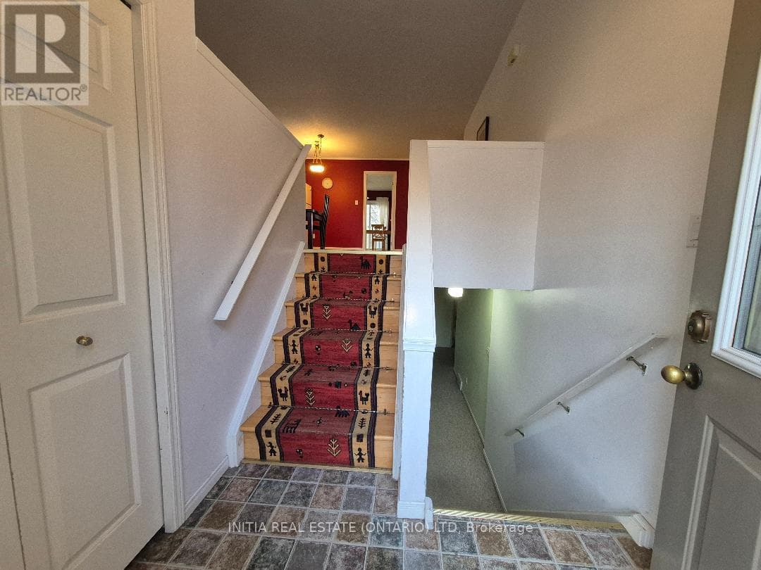 7 - 145 NORTH CENTRE ROAD — London North (North B), Ontario - Main photo