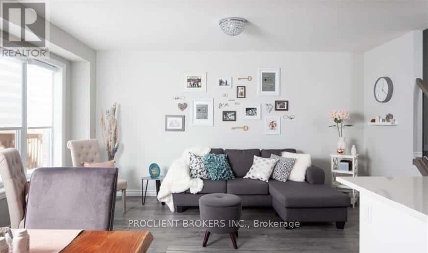 82 - 3400 CASTLE ROCK PLACE — London South (South W), Ontario - Photo 2 of 22