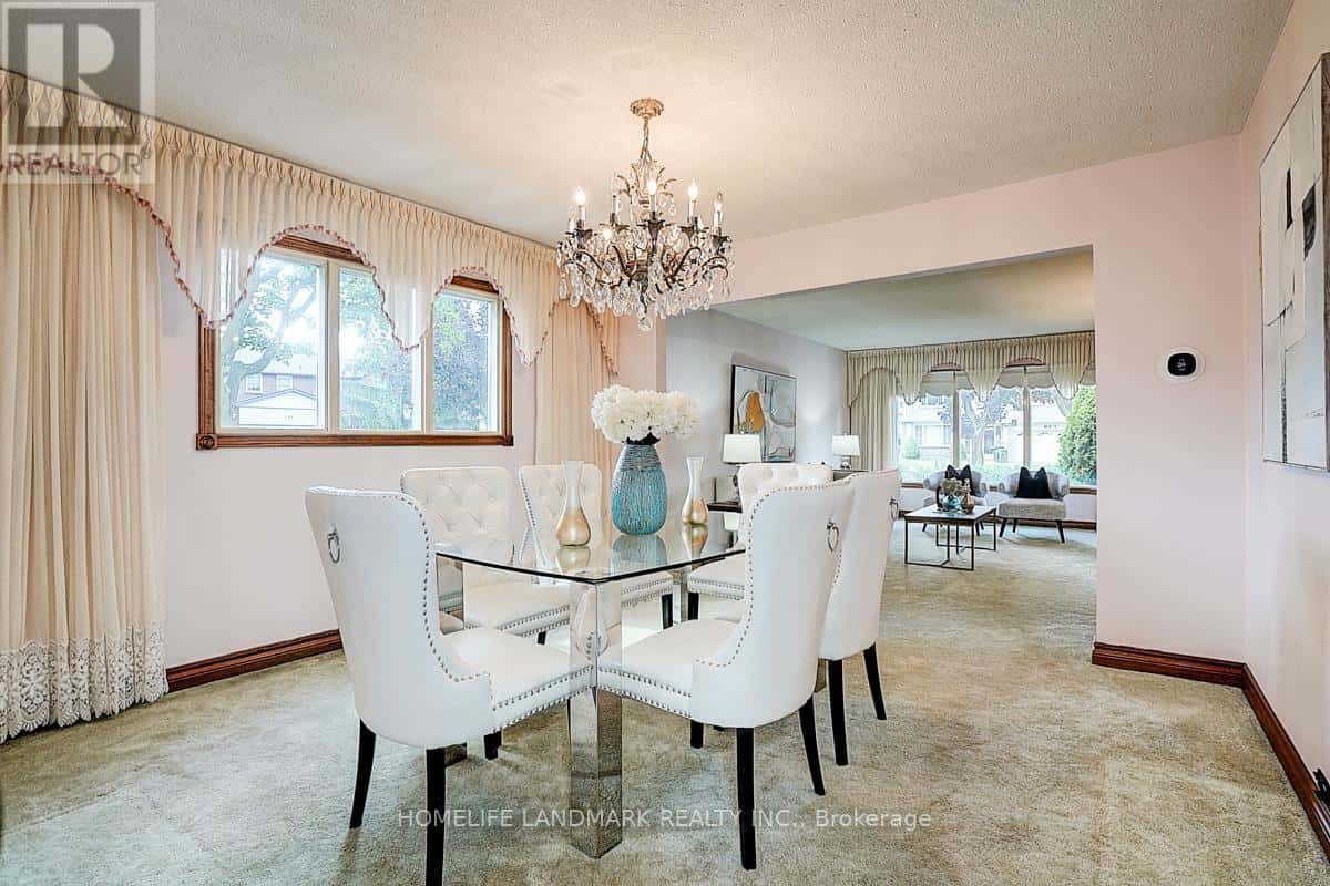 61 ELLENHALL SQUARE — Toronto (Steeles), Ontario - Photo 2 of 42