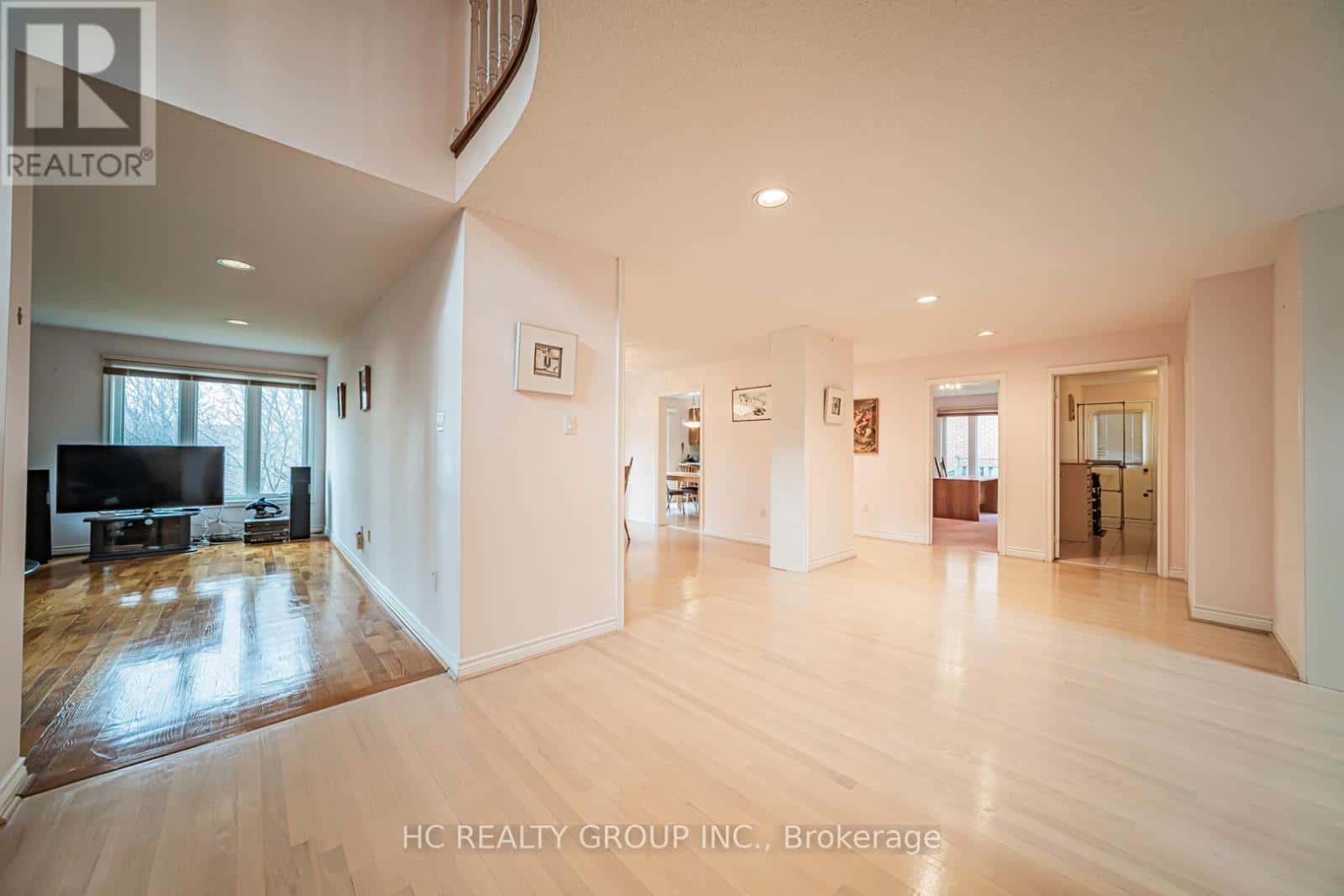 10 WESTPOINT COURT — Richmond Hill (Bayview Hill), Ontario - Photo 3 of 50