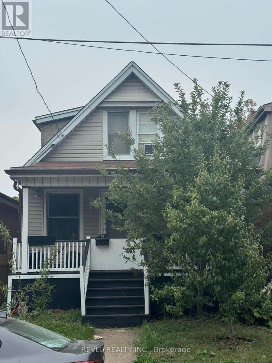 82 CAMBRIDGE AVENUE — Hamilton (Crown Point), Ontario - Photo 3 of 15