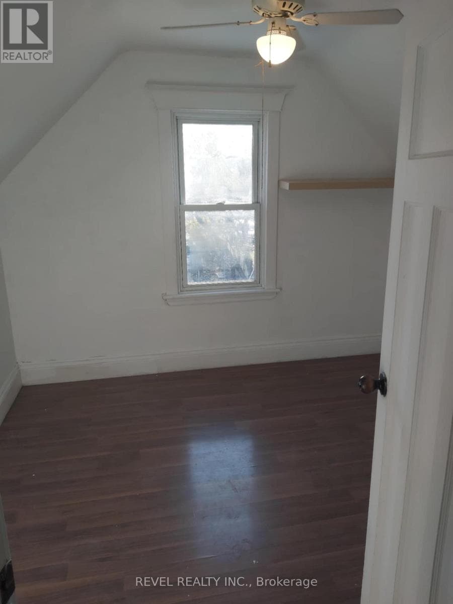 82 CAMBRIDGE AVENUE — Hamilton (Crown Point), Ontario - Main photo