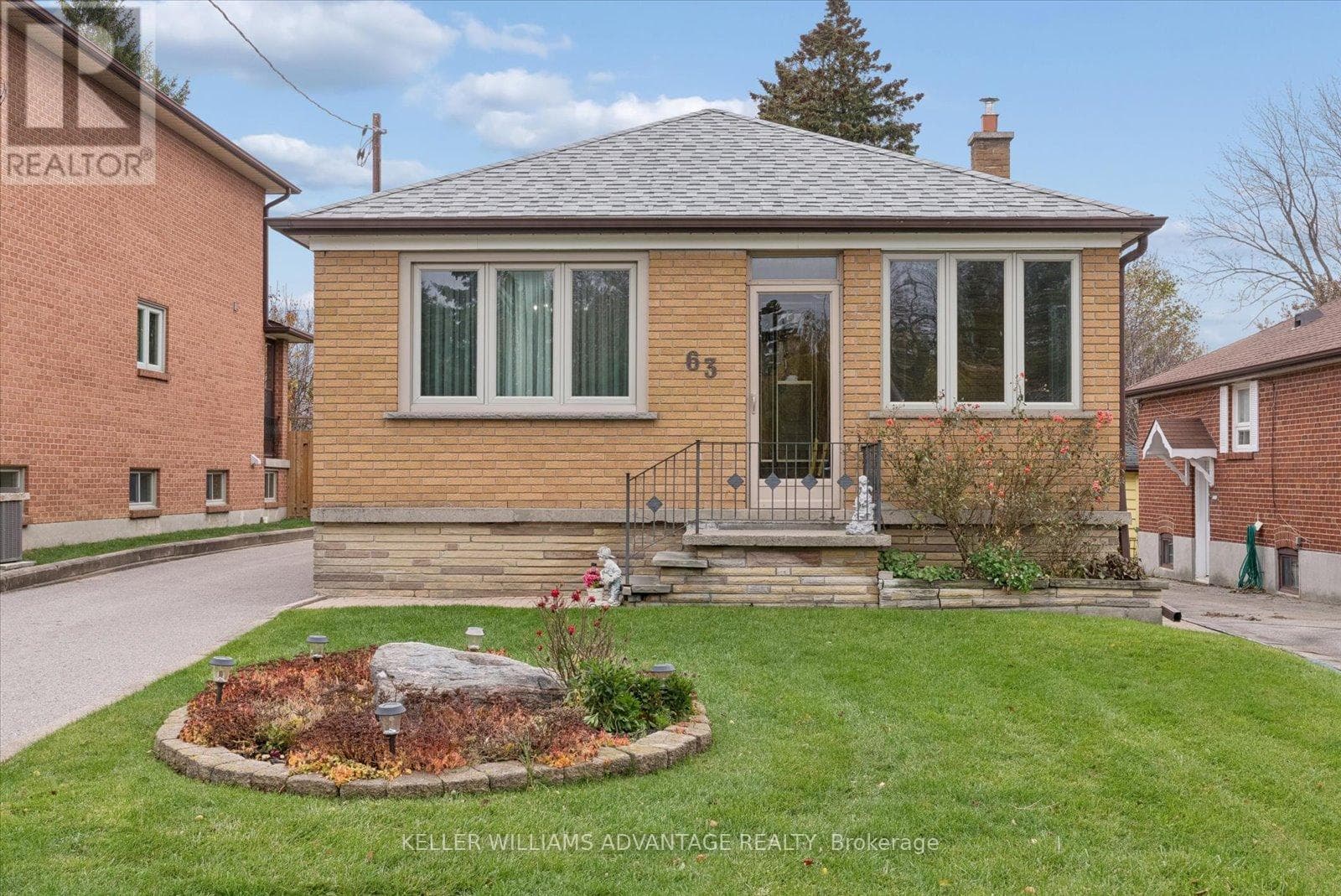 63 BOEM AVENUE — Toronto (Wexford-Maryvale), Ontario - Main photo
