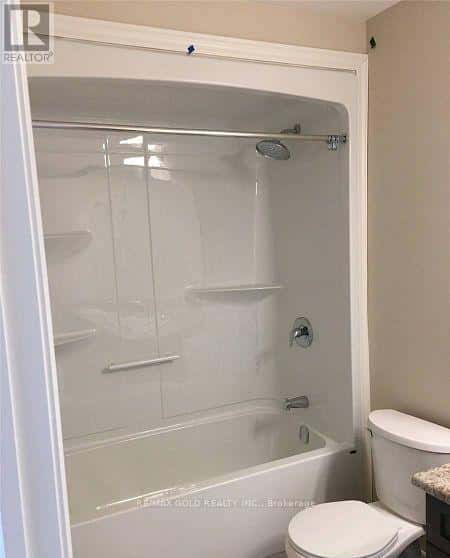 36 DAMUDE AVENUE — Thorold (Hurricane/Merrittville), Ontario - Photo 2 of 8