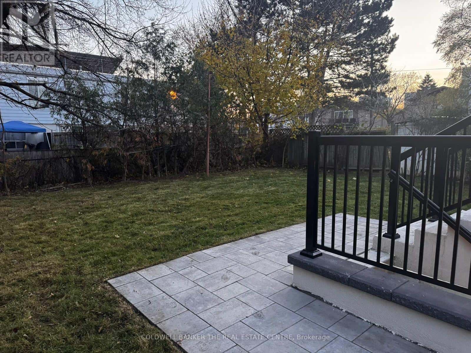 UNIT 3 - REAR UPPER - 17 CORNWALLIS DRIVE — Toronto (Dorset Park), Ontario - Photo 2 of 12