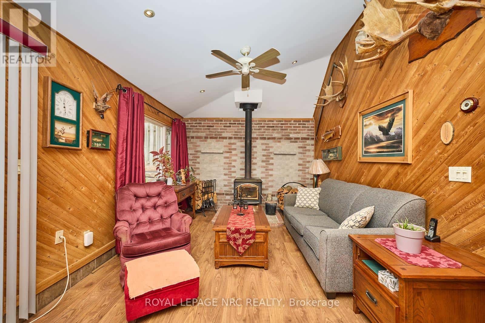 6947 GARDEN STREET — Niagara Falls (Hospital), Ontario - Photo 3 of 36