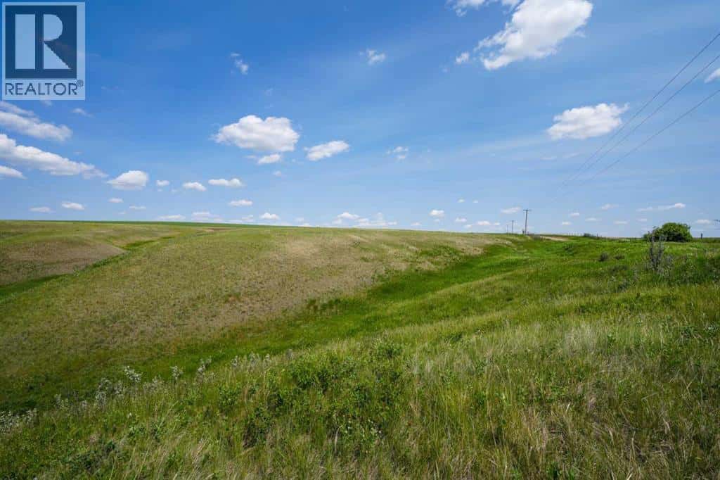 TBD Township Road 204 — Rural Vulcan County, Alberta - Photo 2 of 26