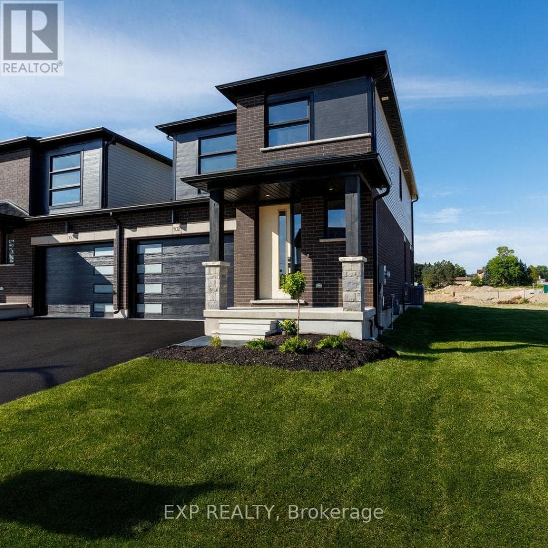 102 THACKERAY WAY — Minto, Ontario - Main photo