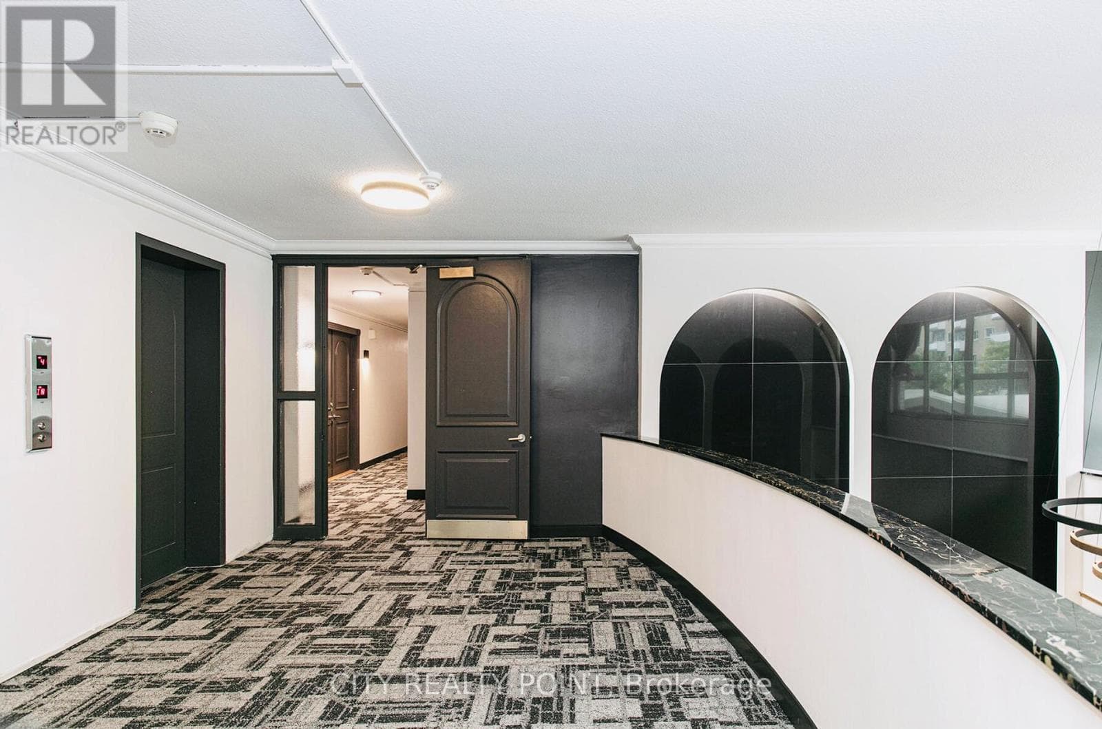 509 - 10 SHALLMAR BOULEVARD — Toronto (Forest Hill North), Ontario - Main photo