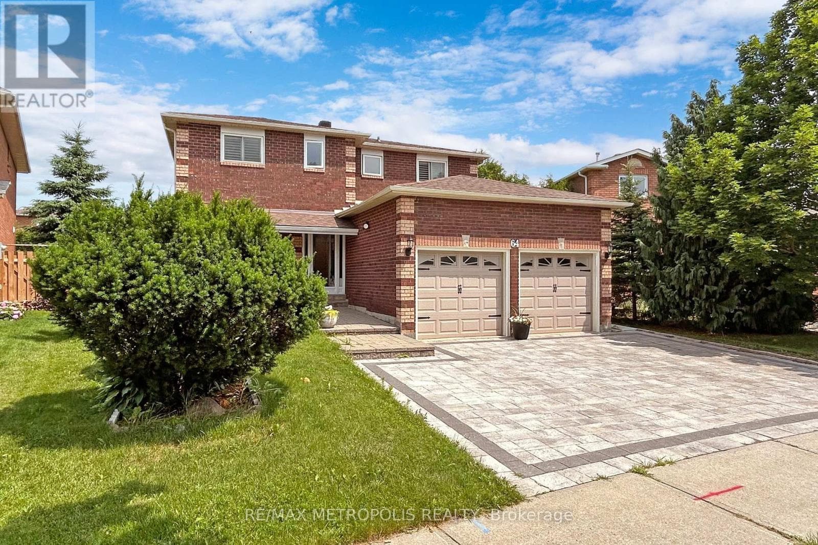 64 MANDEL CRESCENT — Richmond Hill (Devonsleigh), Ontario - Main photo