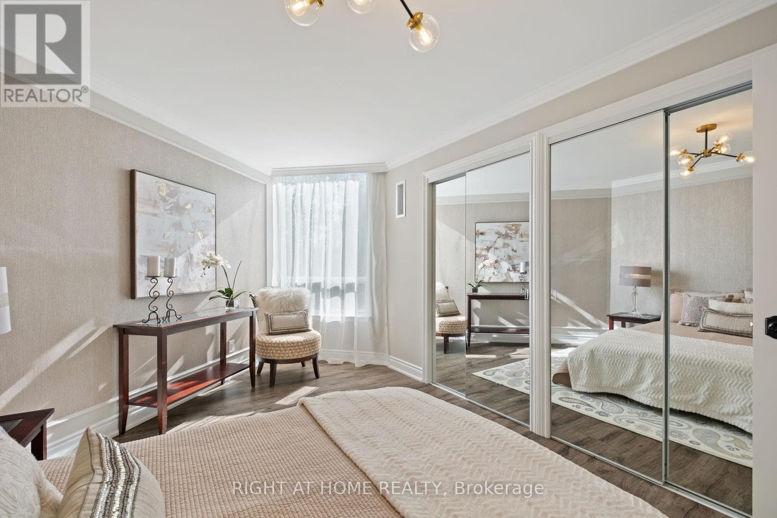 307 - 120 PROMENADE CIRCLE — Vaughan (Brownridge), Ontario - Main photo