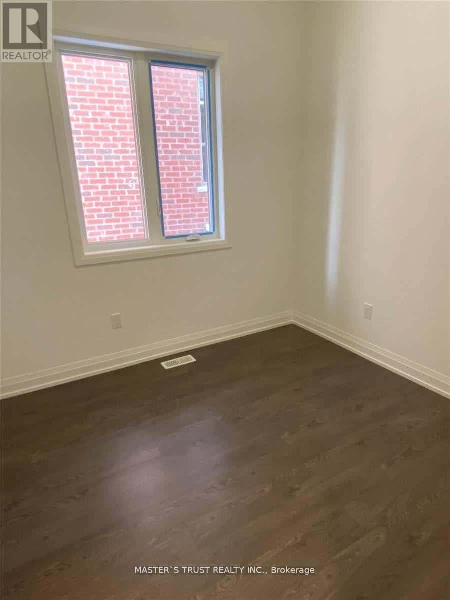 102 FRANK KELLY DRIVE — East Gwillimbury (Holland Landing), Ontario - Photo 2 of 14