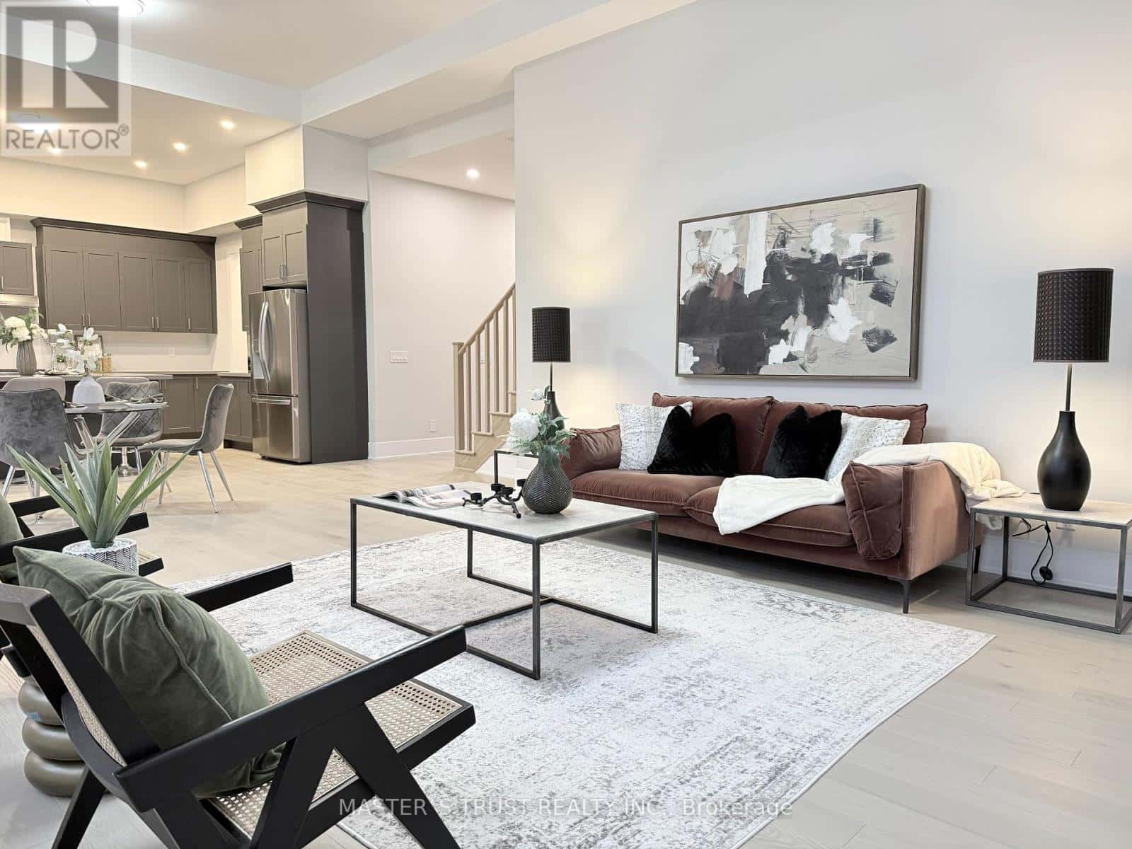 35 MEIZHOU AVENUE — Markham (Angus Glen), Ontario - Photo 5 of 16