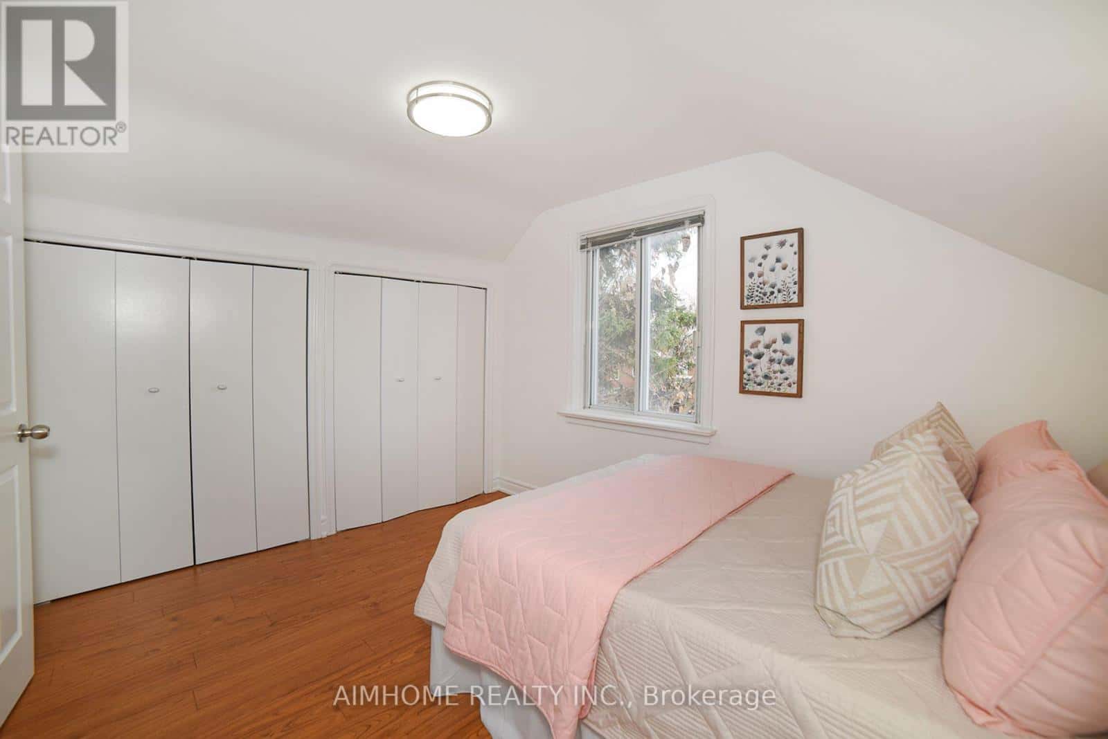 18 ILFRACOMBE CRESCENT — Toronto (Wexford-Maryvale), Ontario - Photo 5 of 35