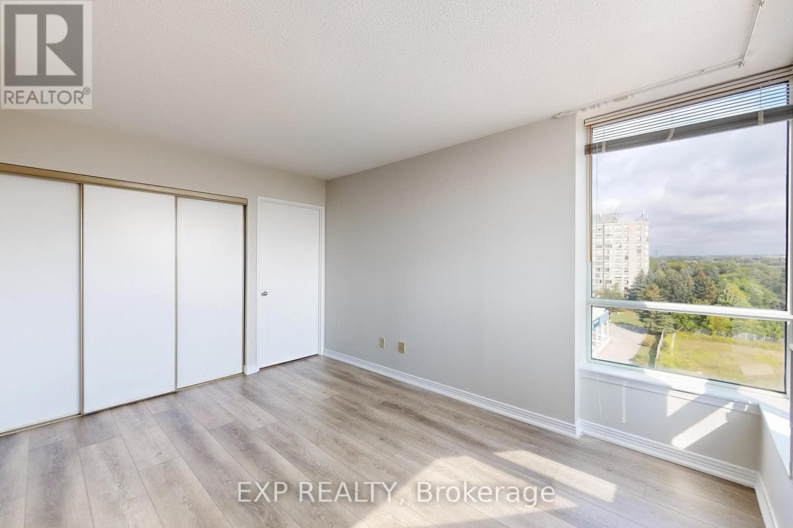 711 - 711 ROSSLAND ROAD E — Whitby (Pringle Creek), Ontario - Main photo