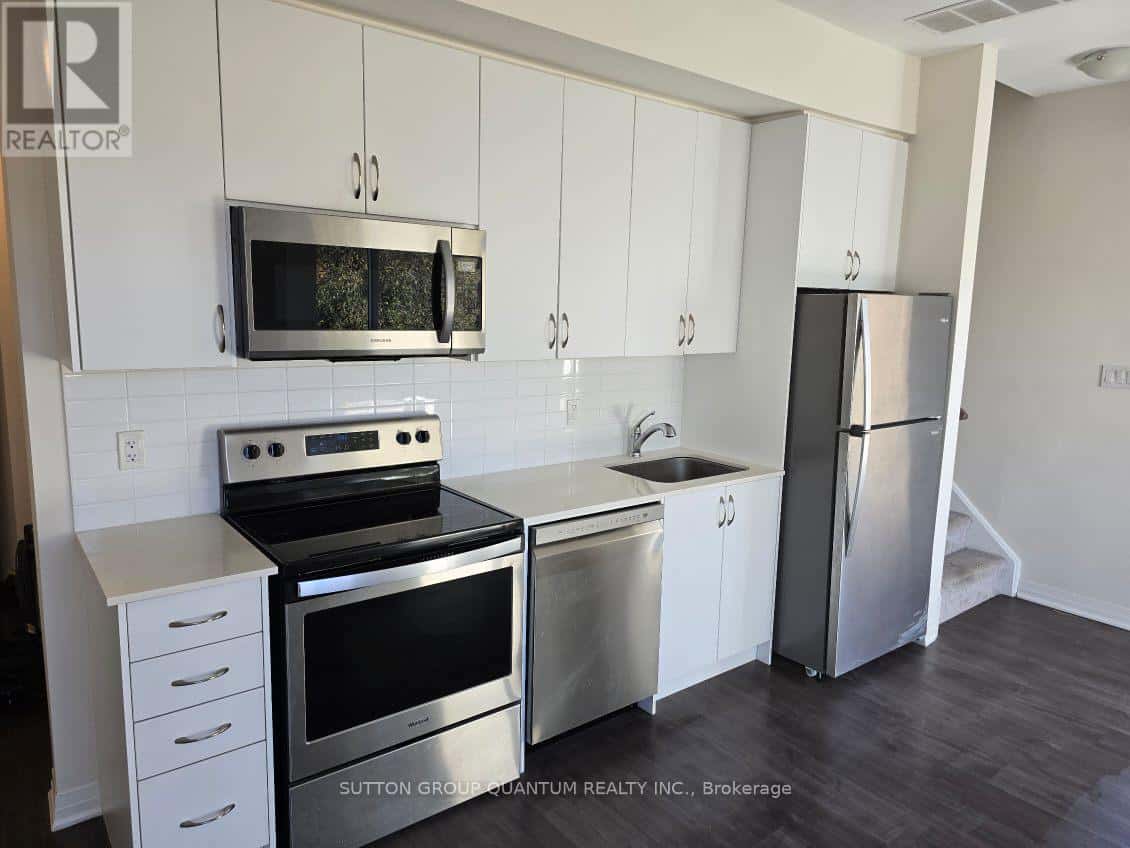 92 - 650 ATWATER AVENUE — Mississauga (Lakeview), Ontario - Photo 3 of 24