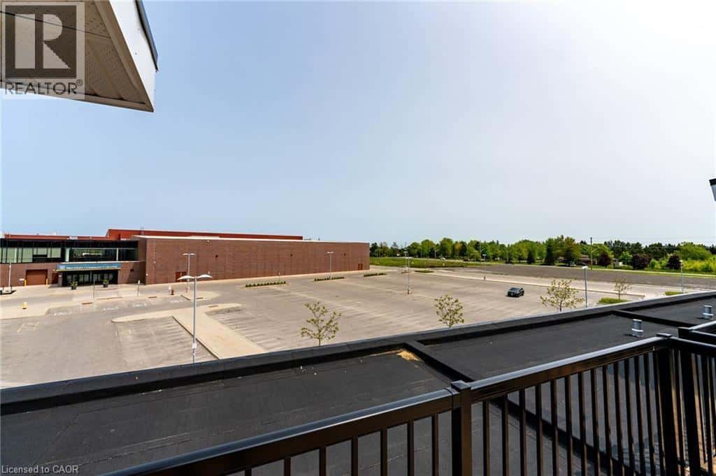 33 SUMMERSIDES Mews — Fonthill, Ontario - Photo 4 of 29