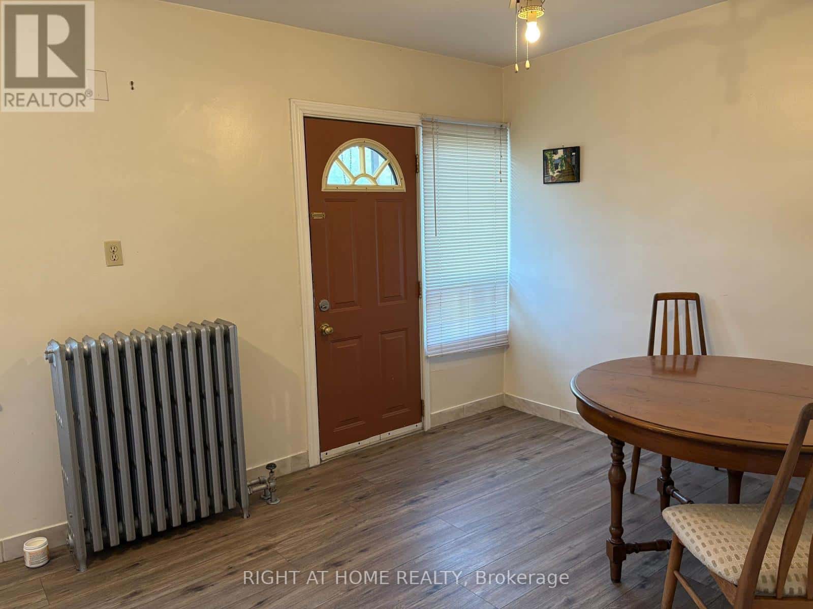 49 BATAVIA AVENUE — Toronto (Rockcliffe-Smythe), Ontario - Photo 2 of 16