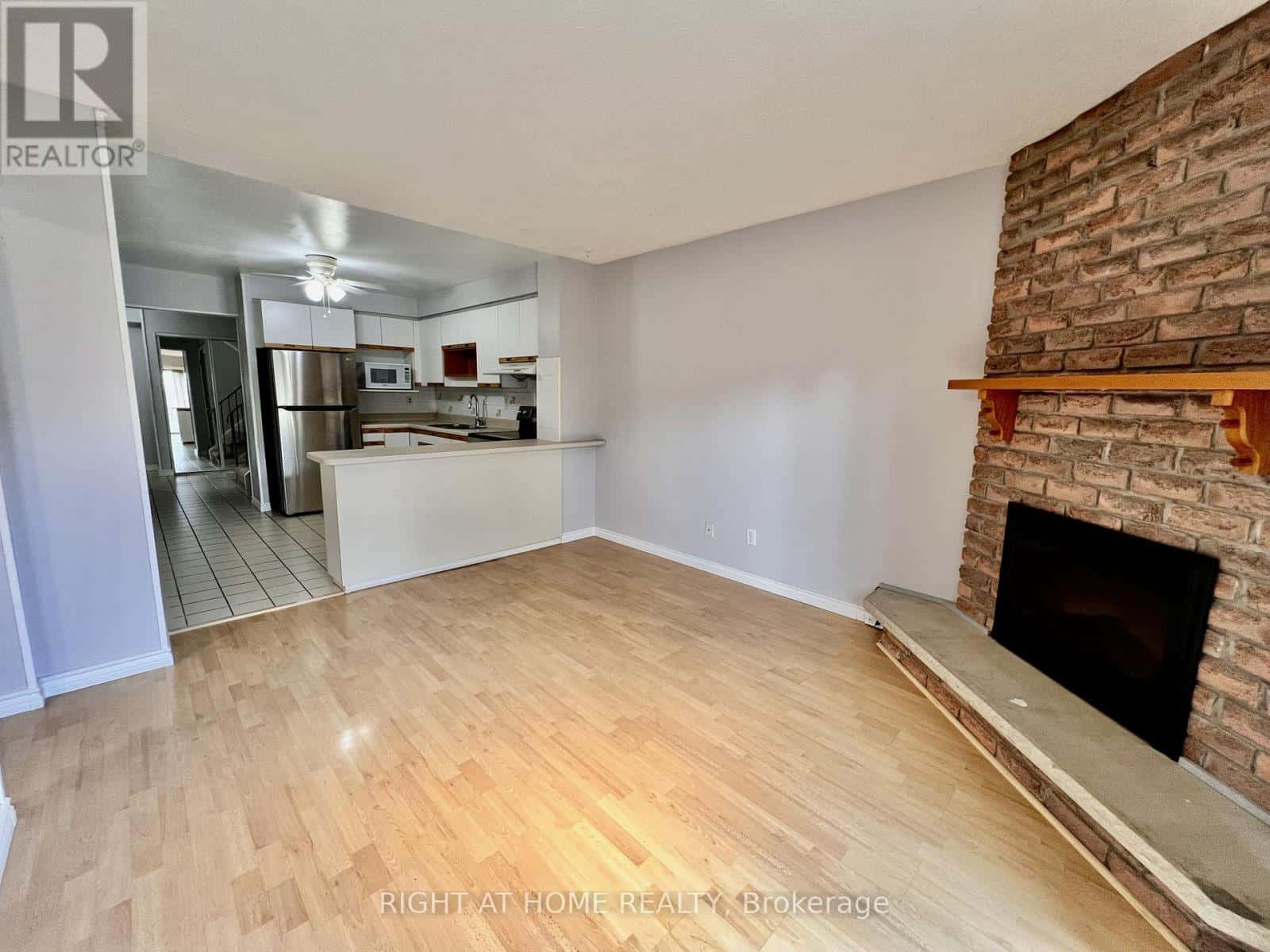 33 FULLERTON CRESCENT — Markham (Milliken Mills West), Ontario - Photo 4 of 33