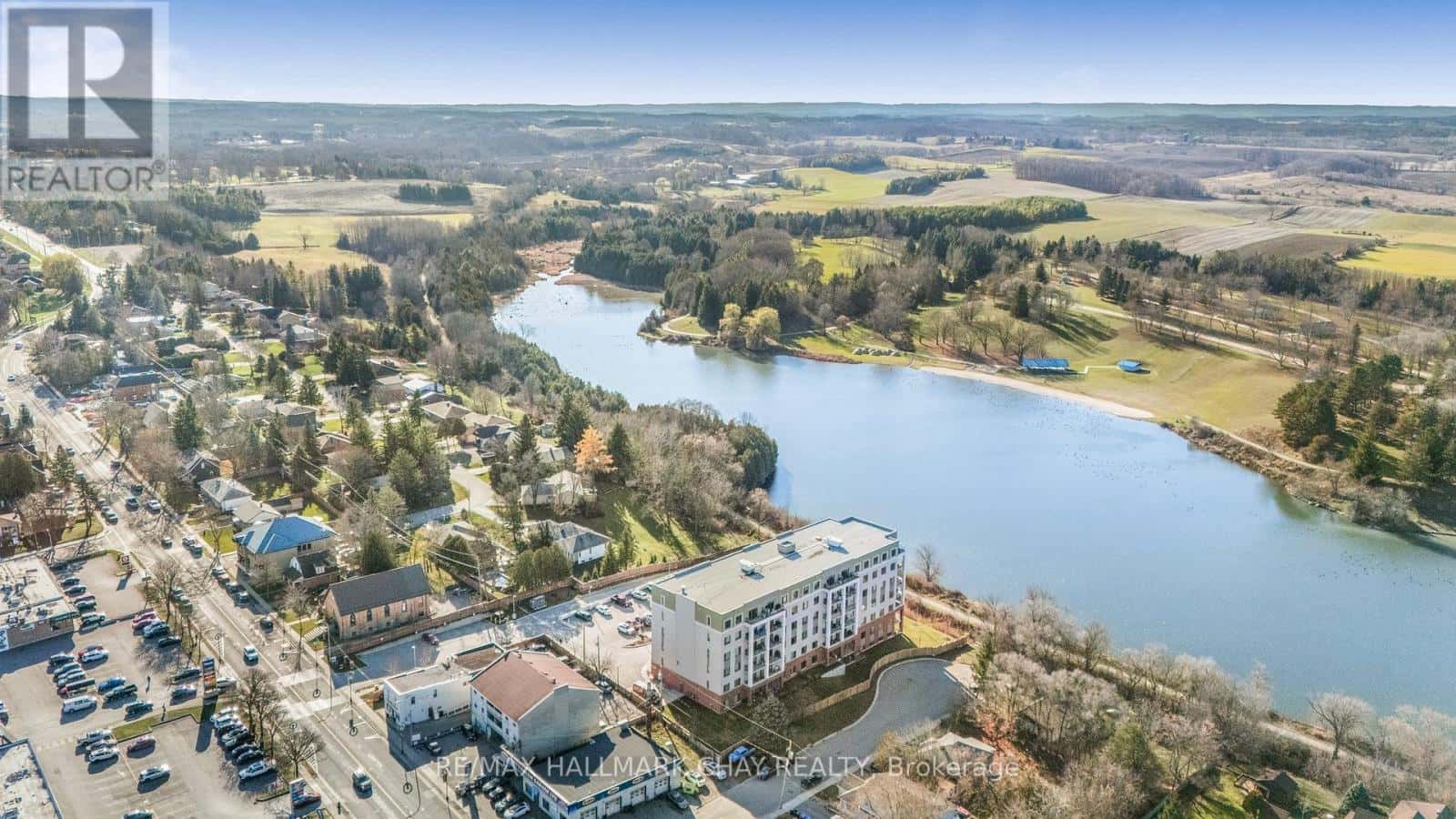 107 - 64 QUEEN STREET S — New Tecumseth (Tottenham), Ontario - Photo 2 of 37