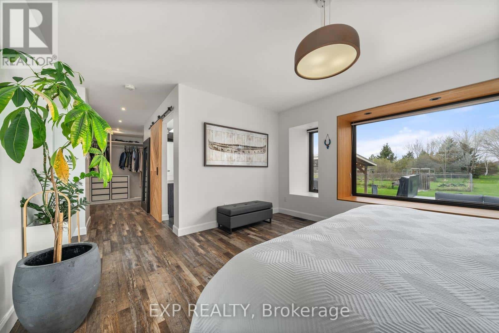 135 HISCOCK SHORES ROAD — Prince Edward County (Ameliasburg Ward), Ontario - Photo 5 of 50