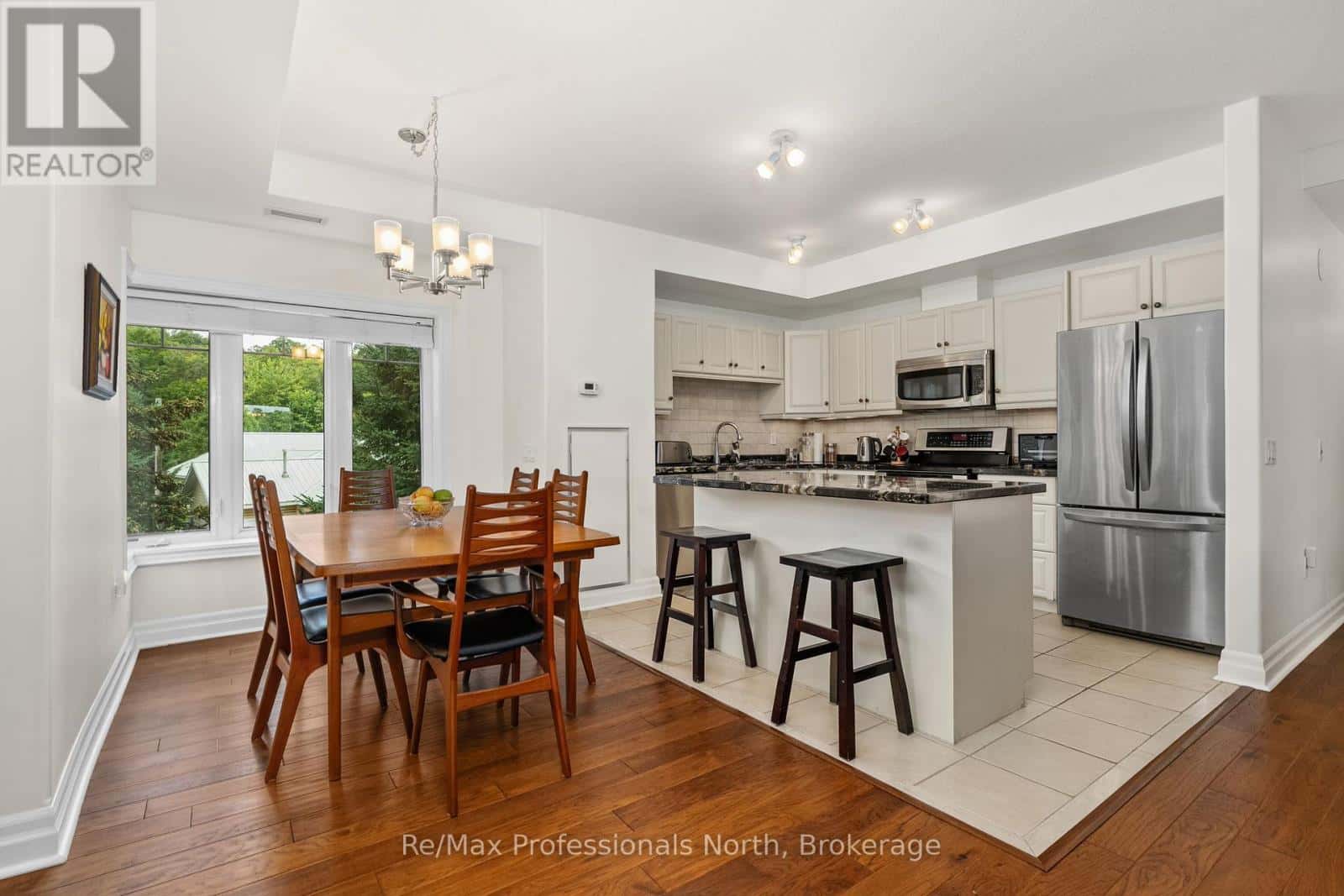 207 - 110 STEAMSHIP BAY ROAD — Gravenhurst (Muskoka (S)), Ontario - Photo 5 of 32