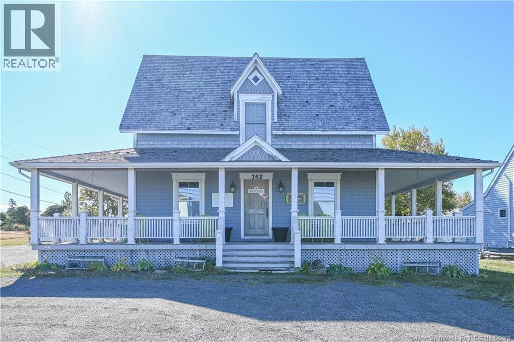 142 Boul Saint-Pierre E. Boulevard — Caraquet, New Brunswick - Main photo