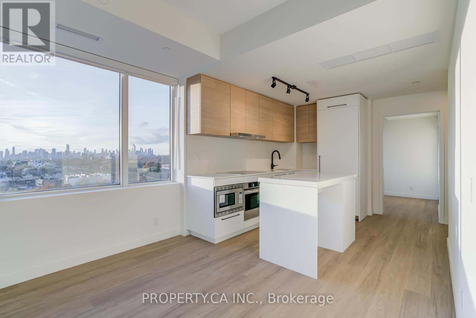 1010 - 1050 EASTERN AVENUE — Toronto (The Beaches), Ontario - Photo 5 of 33