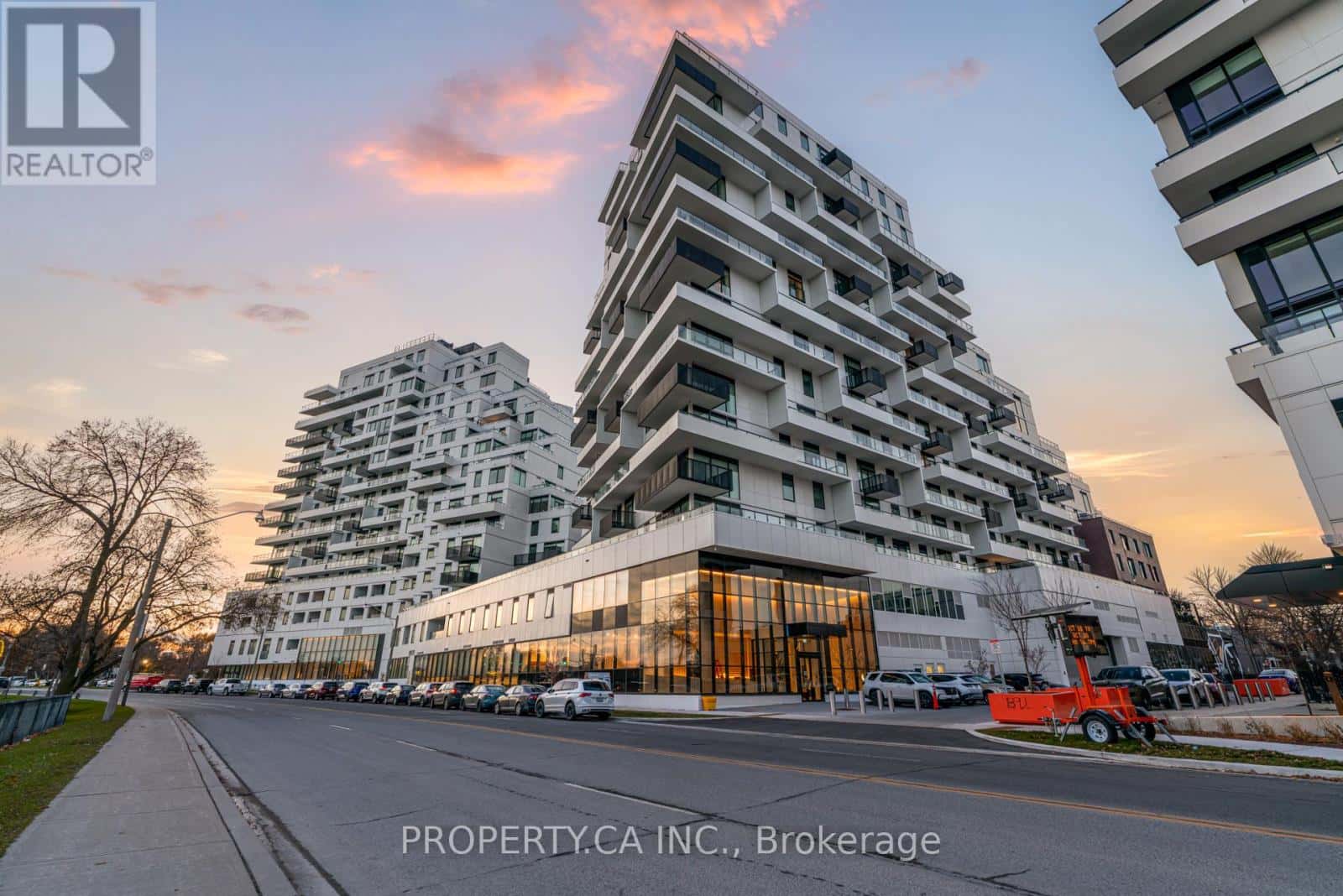 1010 - 1050 EASTERN AVENUE — Toronto (The Beaches), Ontario - Photo 3 of 33