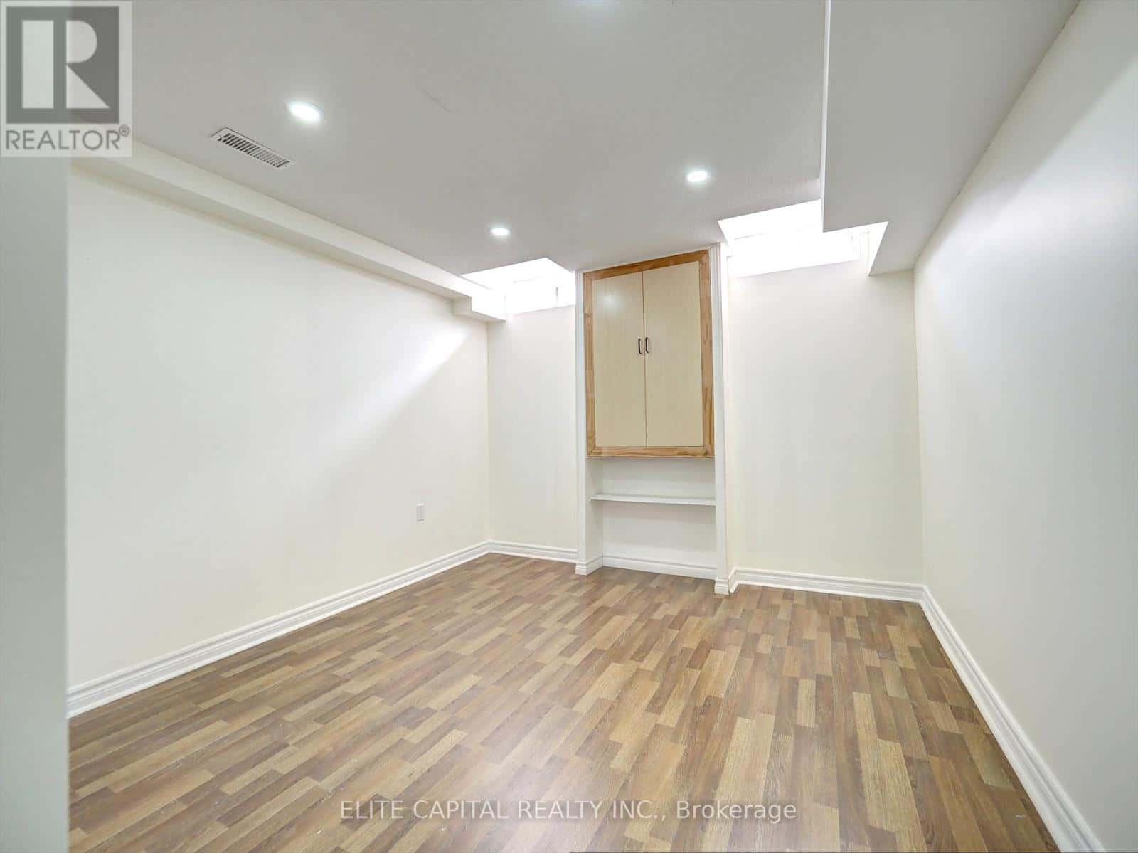 BSMT - 783 BUR OAK AVENUE — Markham (Wismer), Ontario - Photo 5 of 8