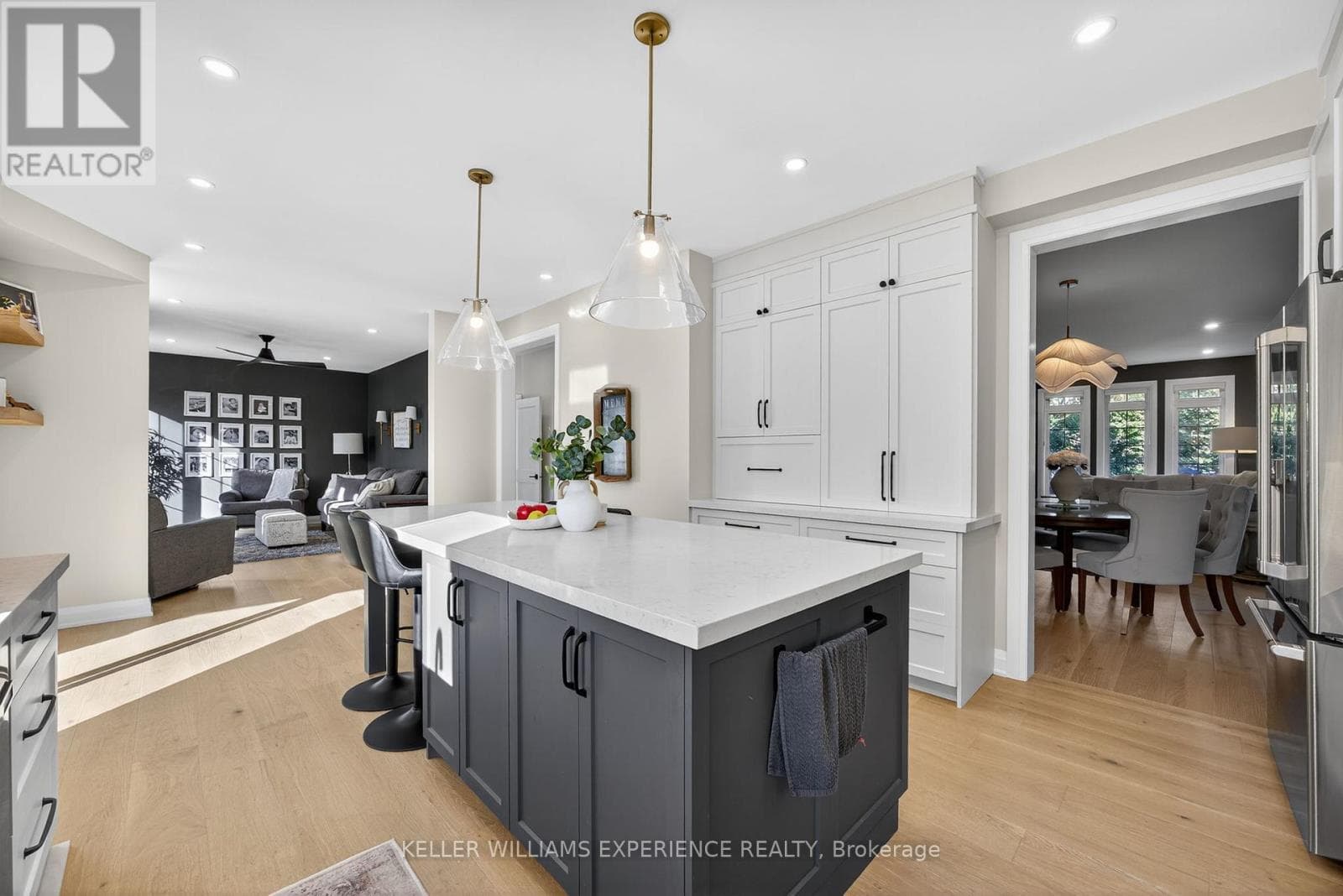 50 REGALIA WAY — Barrie (Innis-Shore), Ontario - Main photo