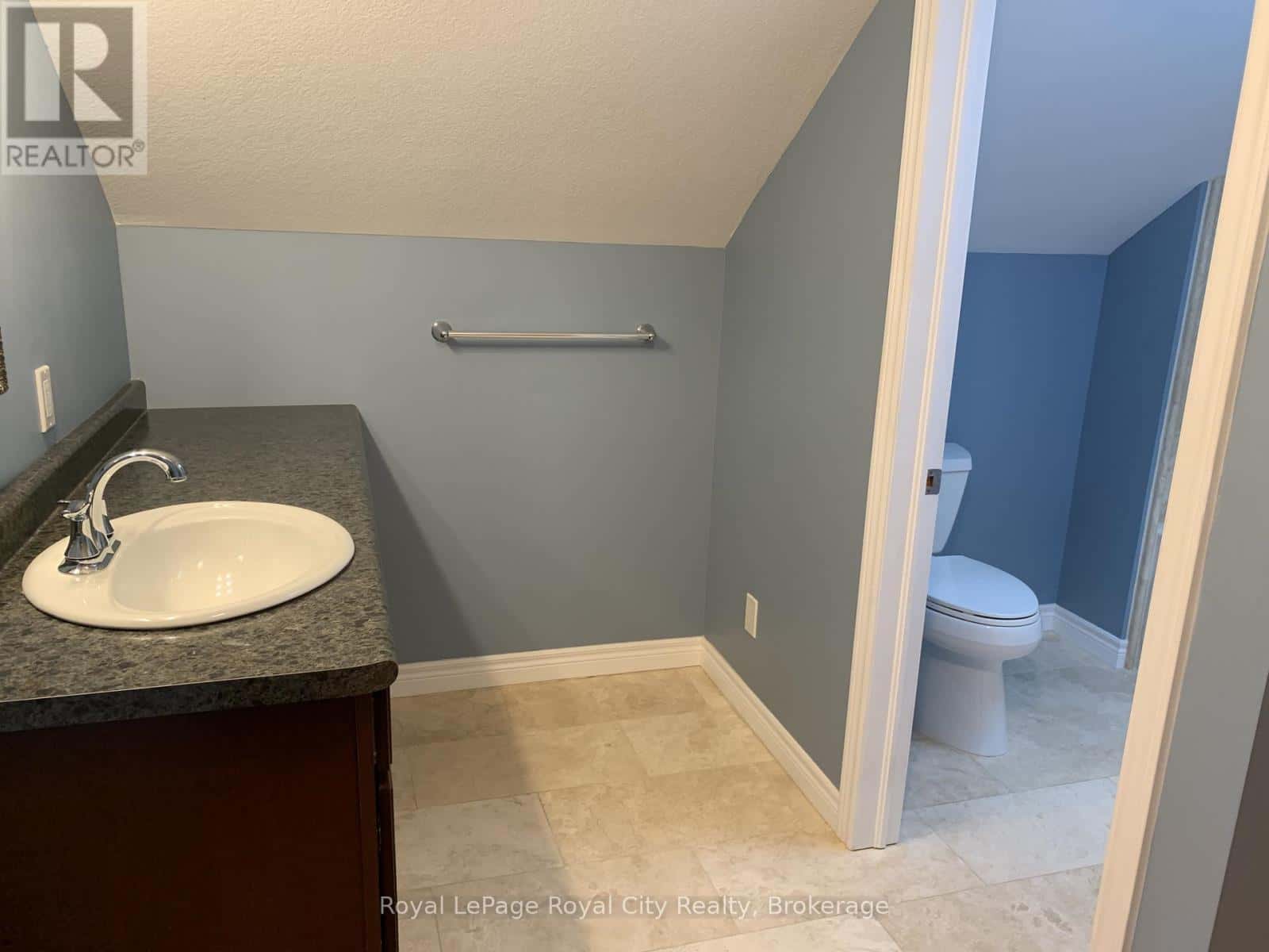 5530 WELLINGTON ROAD 38 ROAD — Guelph/Eramosa, Ontario - Photo 4 of 19