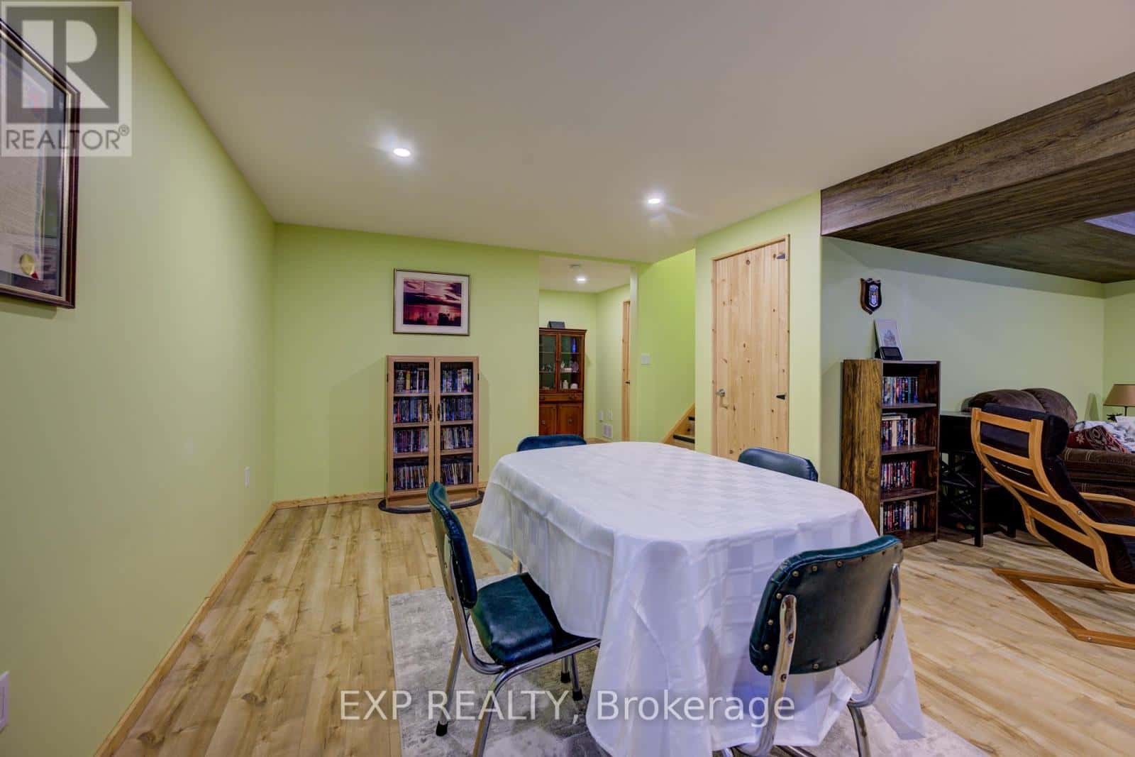 42 FINORO CRESCENT — Woolwich, Ontario - Photo 3 of 43