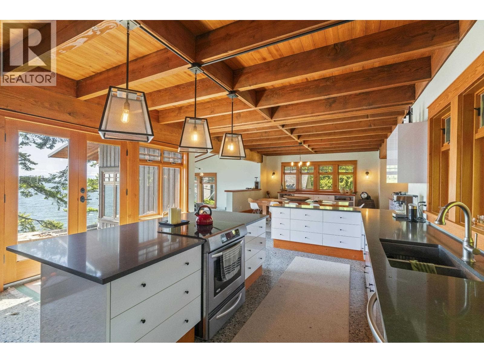 329 ESPLANADE ROAD — Keats Island, British Columbia - Main photo