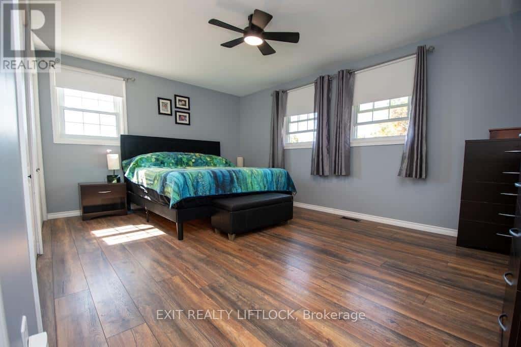 1456 FIRWOOD CRESCENT — Peterborough (Monaghan Ward 2), Ontario - Photo 3 of 50