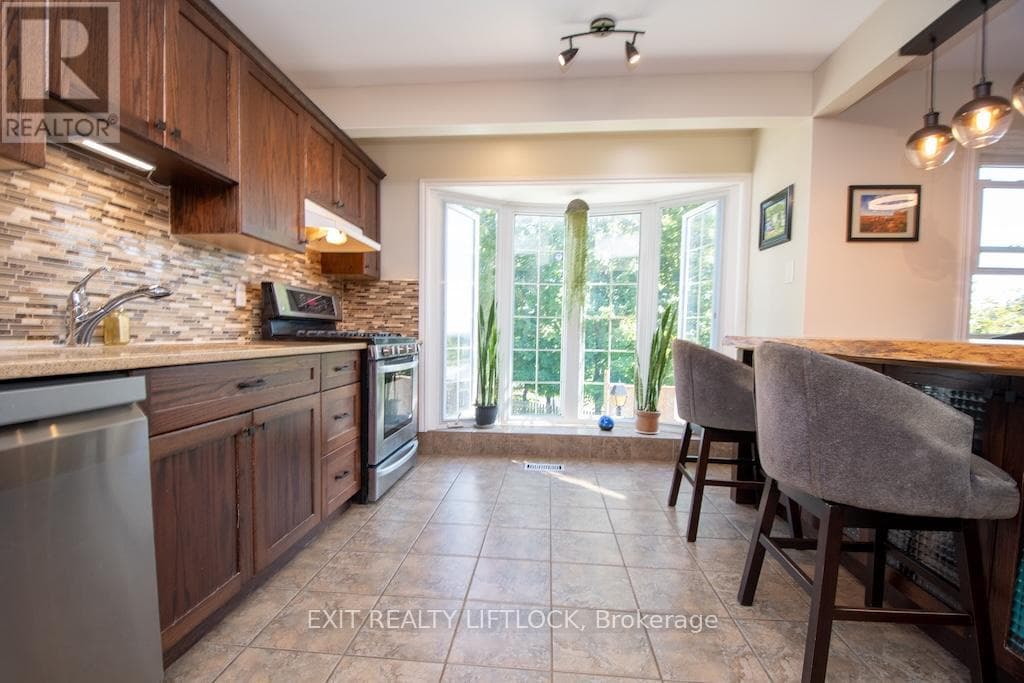 1456 FIRWOOD CRESCENT — Peterborough (Monaghan Ward 2), Ontario - Main photo