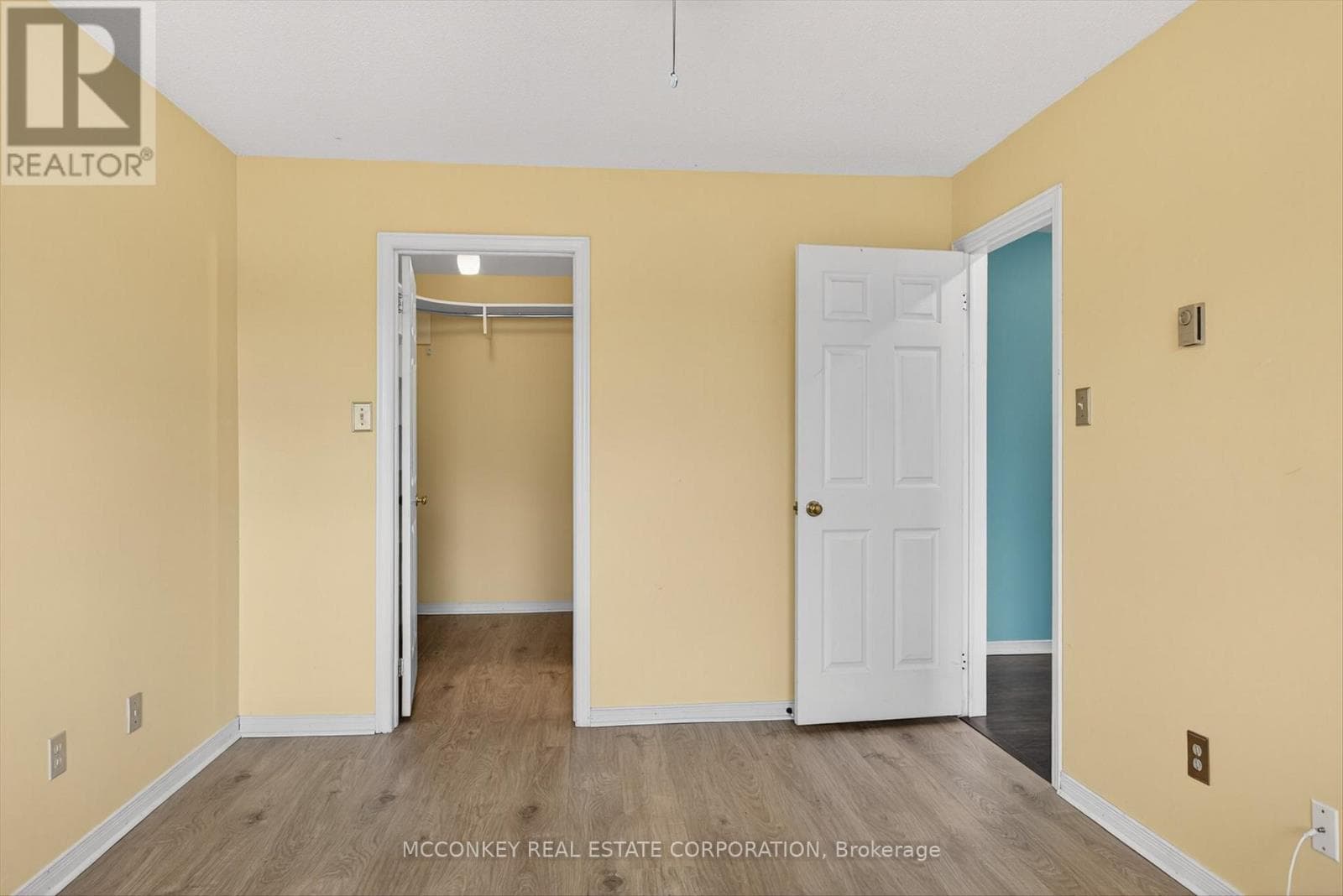 26 - 36 CHAMPLAIN CRESCENT — Peterborough (Northcrest Ward 5), Ontario - Main photo