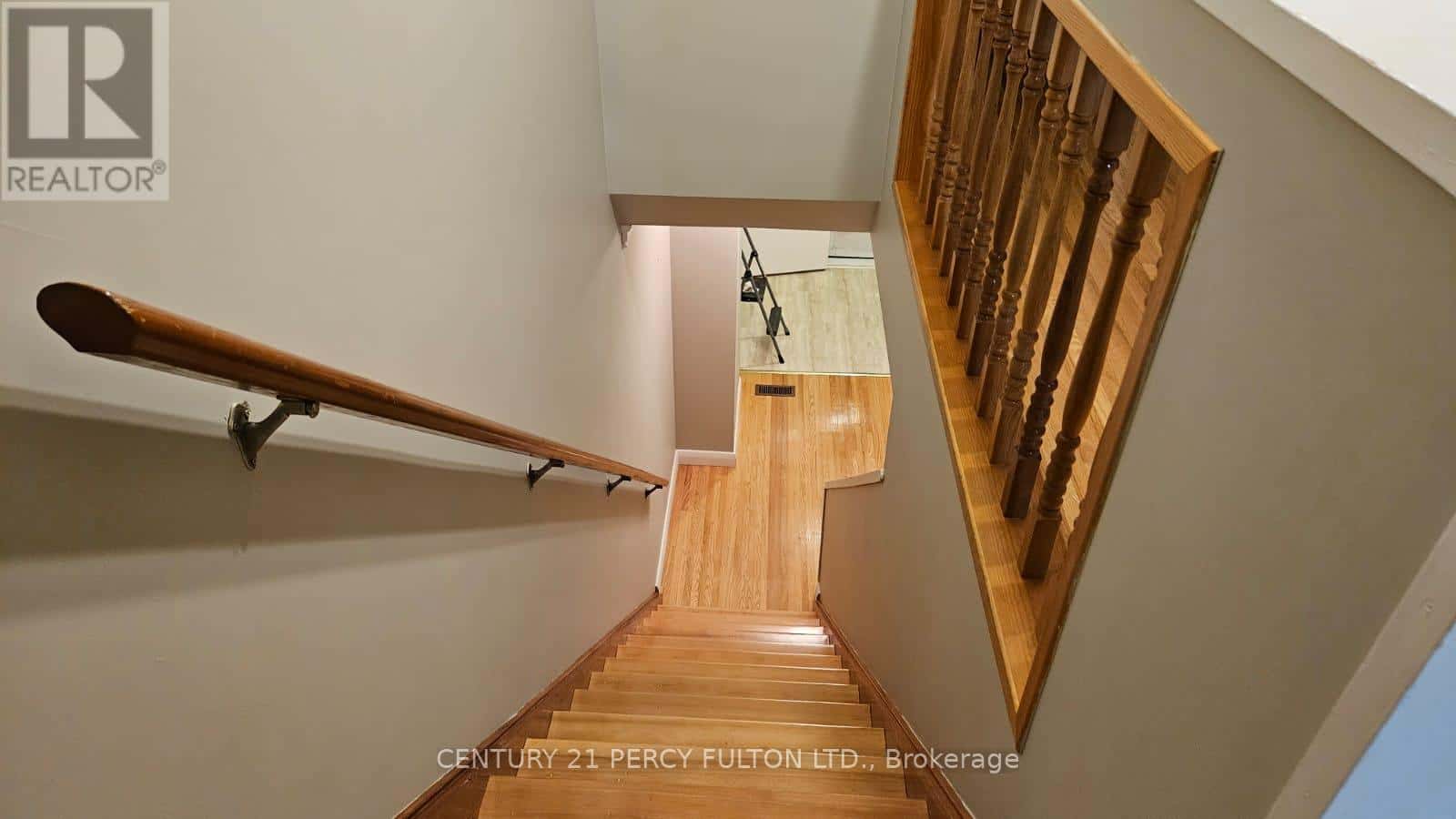 648 MINTO STREET W — Oshawa (O'Neill), Ontario - Photo 3 of 10