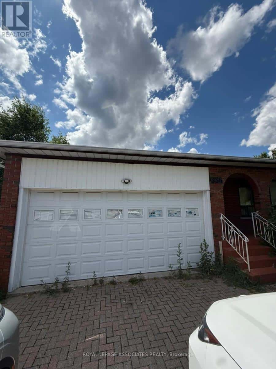 336 Conlins Road Room