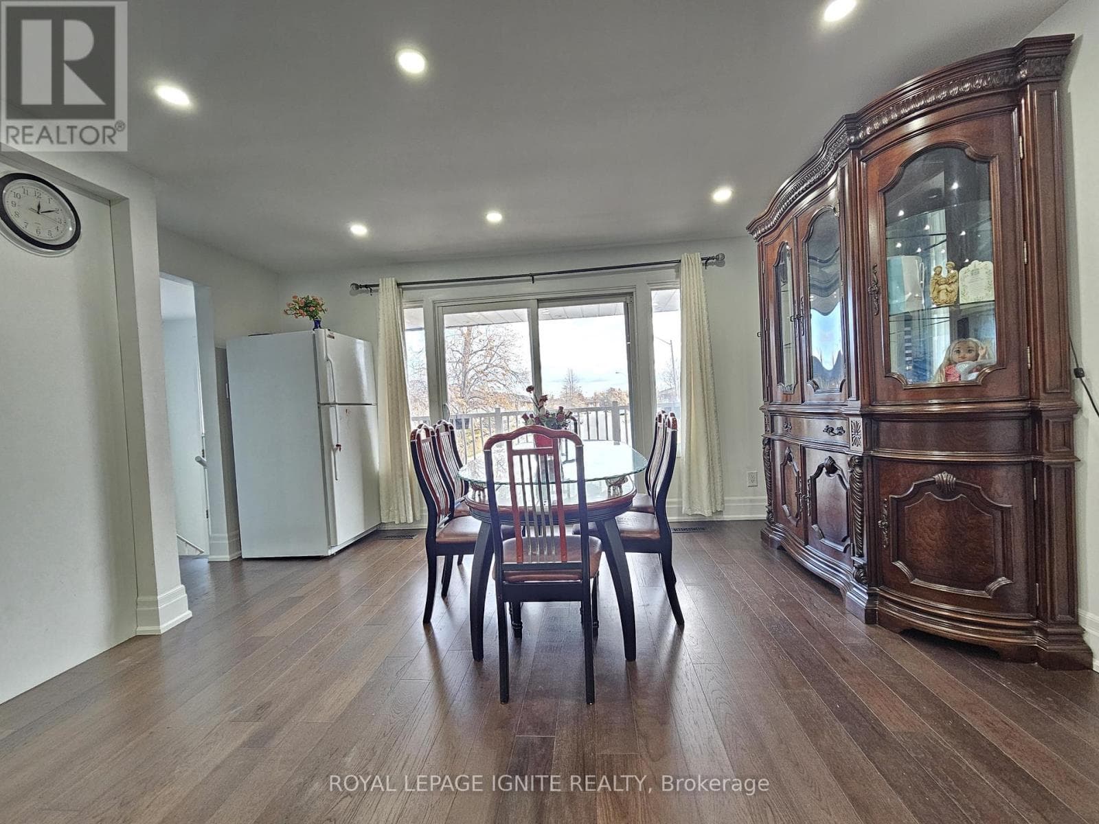 208 PLUNKETT ROAD — Toronto (Humber Summit), Ontario - Main photo