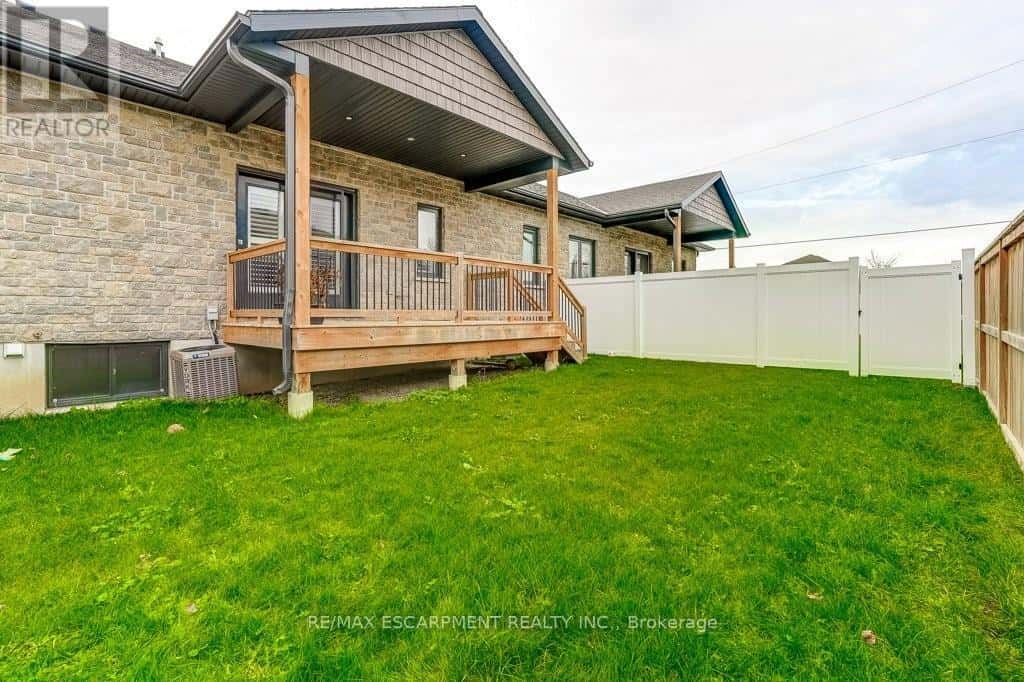 273 QUEEN STREET W — North Perth (Elma), Ontario - Photo 3 of 26