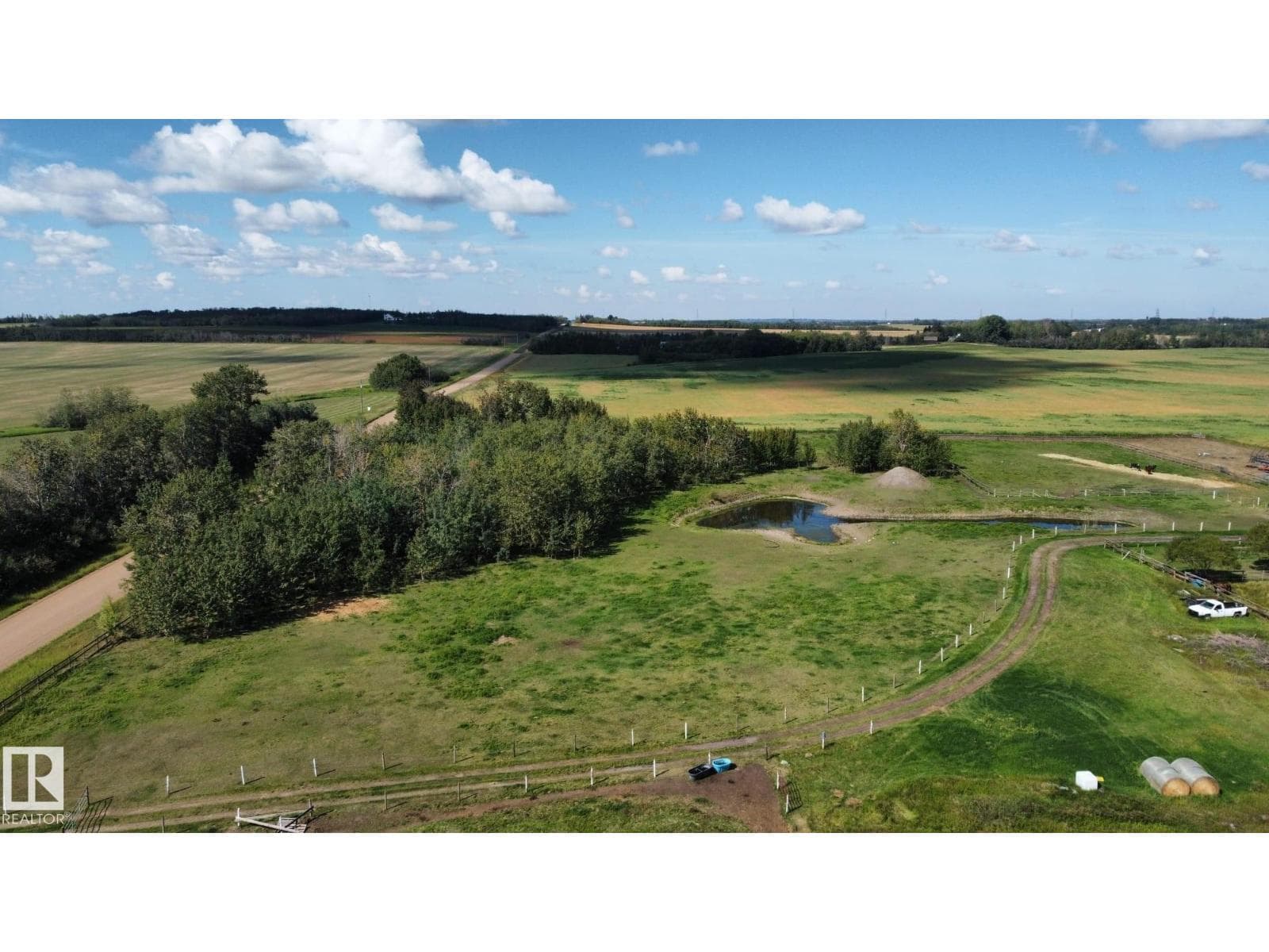 55202 RR 230 — Rural Sturgeon County, Alberta - Main photo