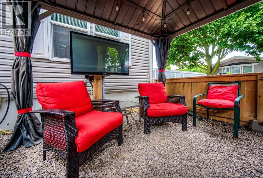 99 FOURTH CONCESSION Road Unit# 517 — Burford, Ontario - Photo 5 of 39