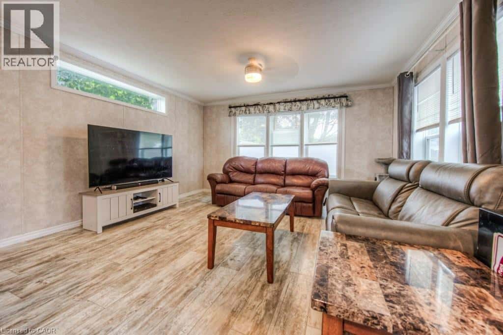 99 FOURTH CONCESSION Road Unit# 517 — Burford, Ontario - Photo 3 of 39