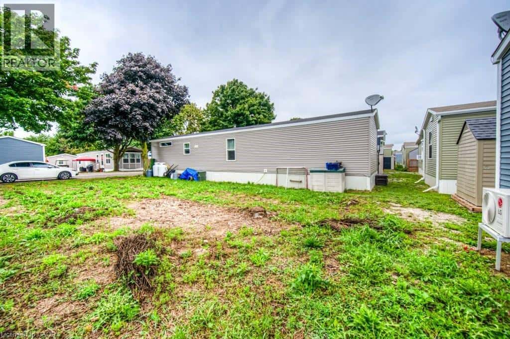 99 FOURTH CONCESSION Road Unit# 517 — Burford, Ontario - Photo 2 of 39