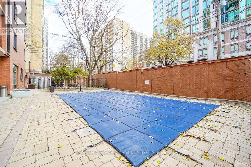 703 - 260 HEATH STREET W — Toronto (Forest Hill South), Ontario - Photo 2 of 32