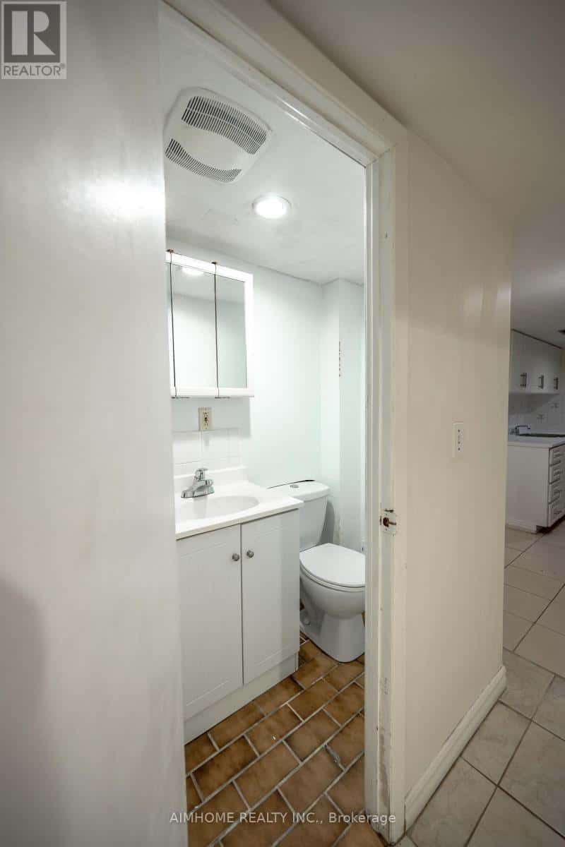 266 COLERIDGE AVENUE — Toronto (Woodbine-Lumsden), Ontario - Photo 3 of 31